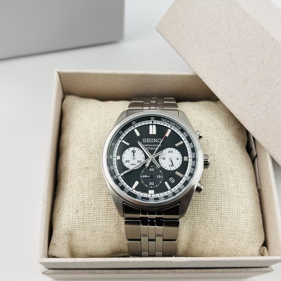 Seiko Essentials SSB429 Men\'s Chronograph Quartz Watch Black Dial New/Box 41.5MM