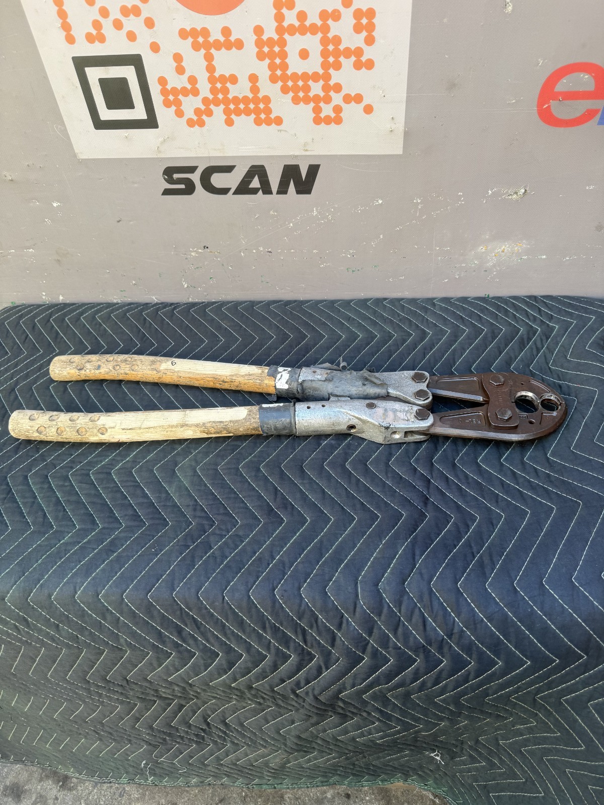Kearney Manual Compression Crimper 26\