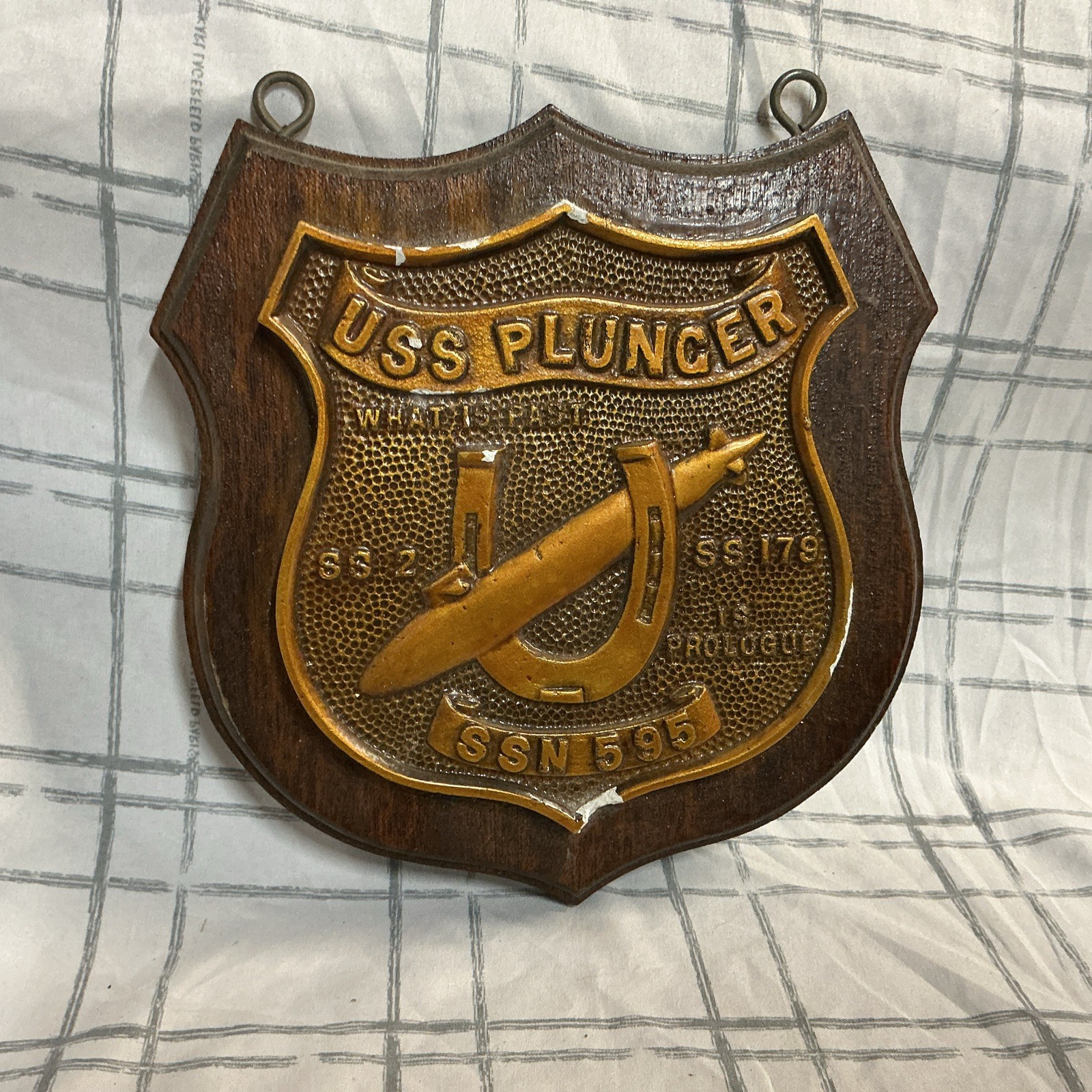 USS Plunger SSN595 Resin Plaque “What Is Past Is Prologue” Vintage USS Plunger SSN595 Resin Plaque “What Is Past Is Prologue” Vintage