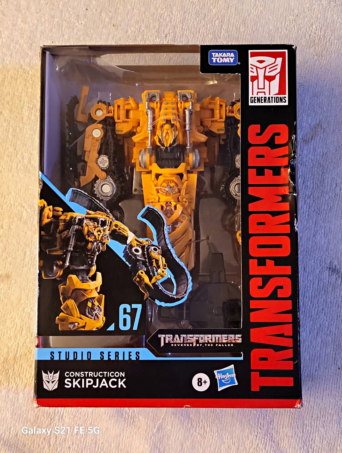 Hasbro Transformers Studio Series 67 Skipjack Transforming Figure w/Backdrop Hasbro Transformers Studio Series 67 Skipjack Transforming Figure w/Backdrop
