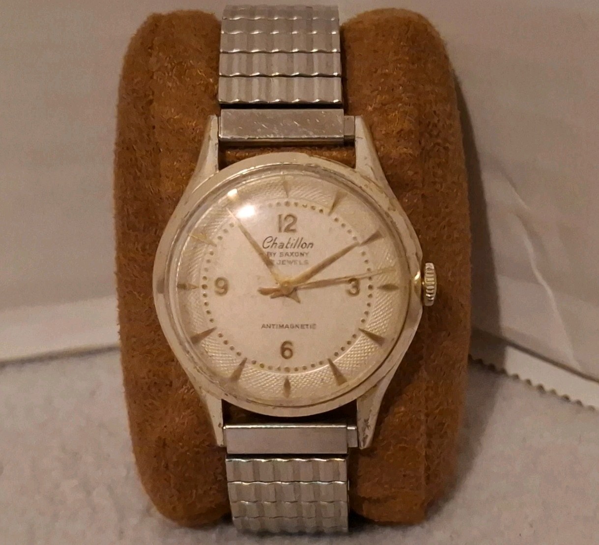 Vintage Chatillon Saxony Antimagnetic Mechanical Wristwatch Men's Runs (A)