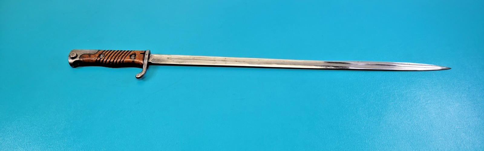 Rare German Model 1898 a/A Quillback Bayonet One Piece Wood Grip Regt. Mks TR845 Rare German Model 1898 a/A Quillback Bayonet One Piece Wood Grip Regt. Mks TR845