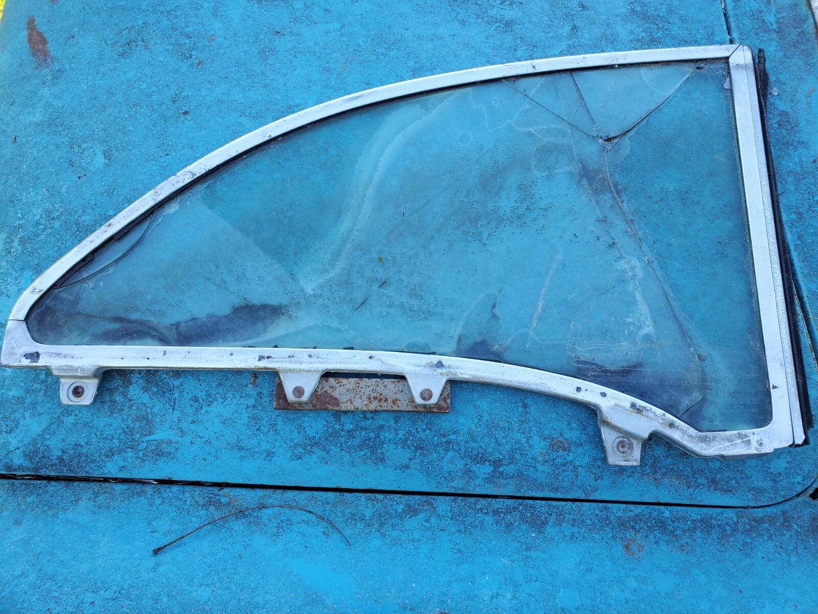 Vintage 1954 1955 1956 1957 Buick Special Century RH Quarter Window With Trim Vintage 1954 1955 1956 1957 Buick Special Century RH Quarter Window With Trim