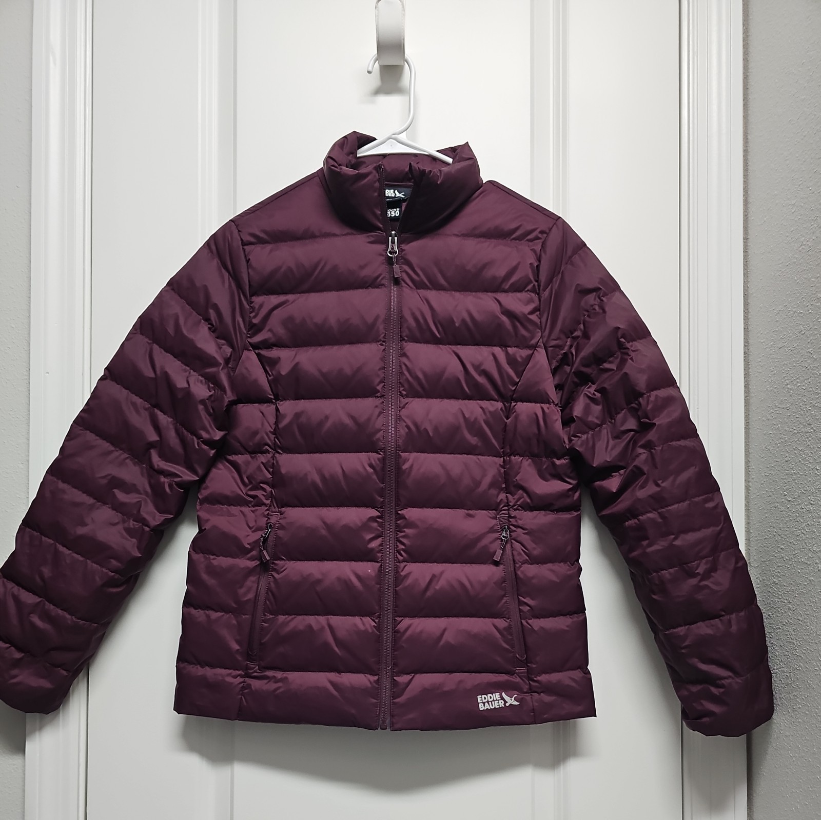 NWOT Eddie Bauer Women’s Goose Down 650 Puffer Jacket Size Small Maroon packable NWOT Eddie Bauer Women’s Goose Down 650 Puffer Jacket Size Small Maroon packable