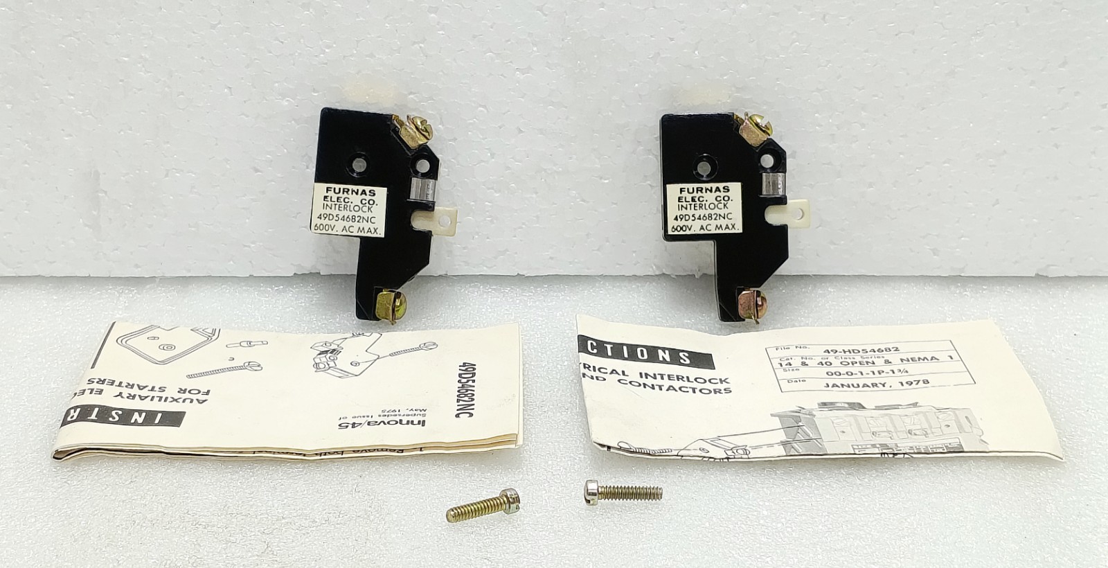SIEMENS 49D54682NC FURNAS LOT OF 2 AUXILIARY CONTACT INTERLOCK NEW SURPLUS PART