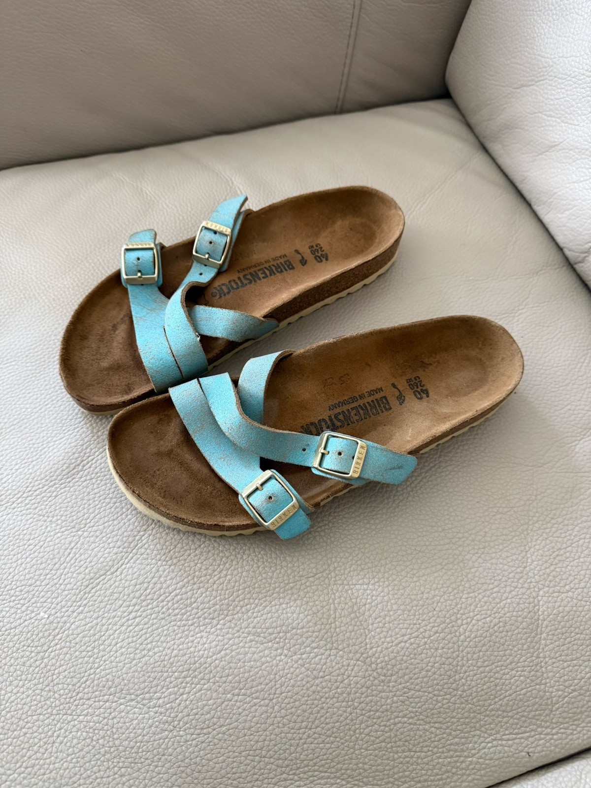 Birkenstock Distressed Leather Yao Sandals Slides Adjustable Narrow Size 40 Birkenstock Distressed Leather Yao Sandals Slides Adjustable Narrow Size 40