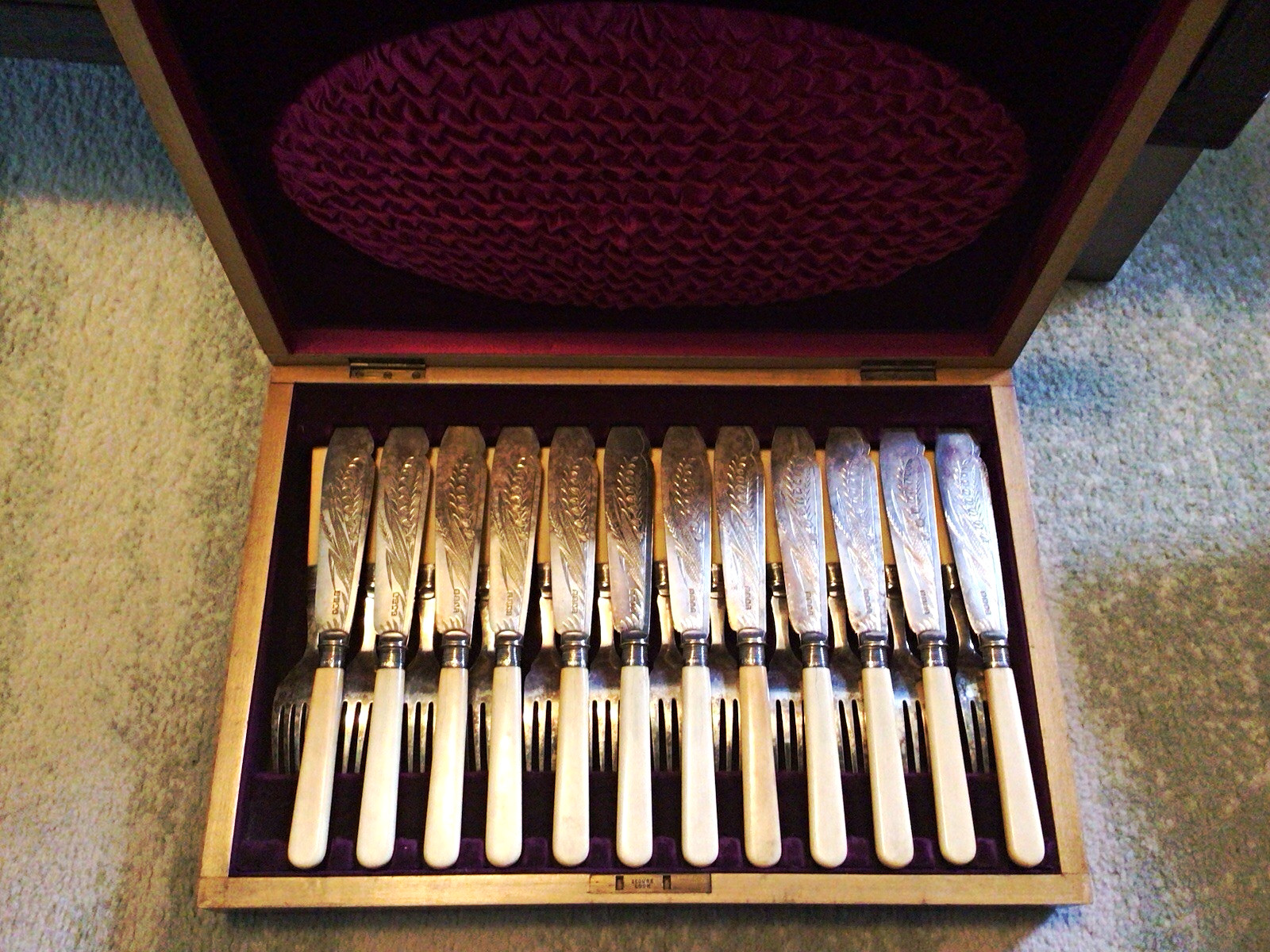 English Victorian Sterling and EPNS 12pc Fish Knife & Fork Set Bone Handles