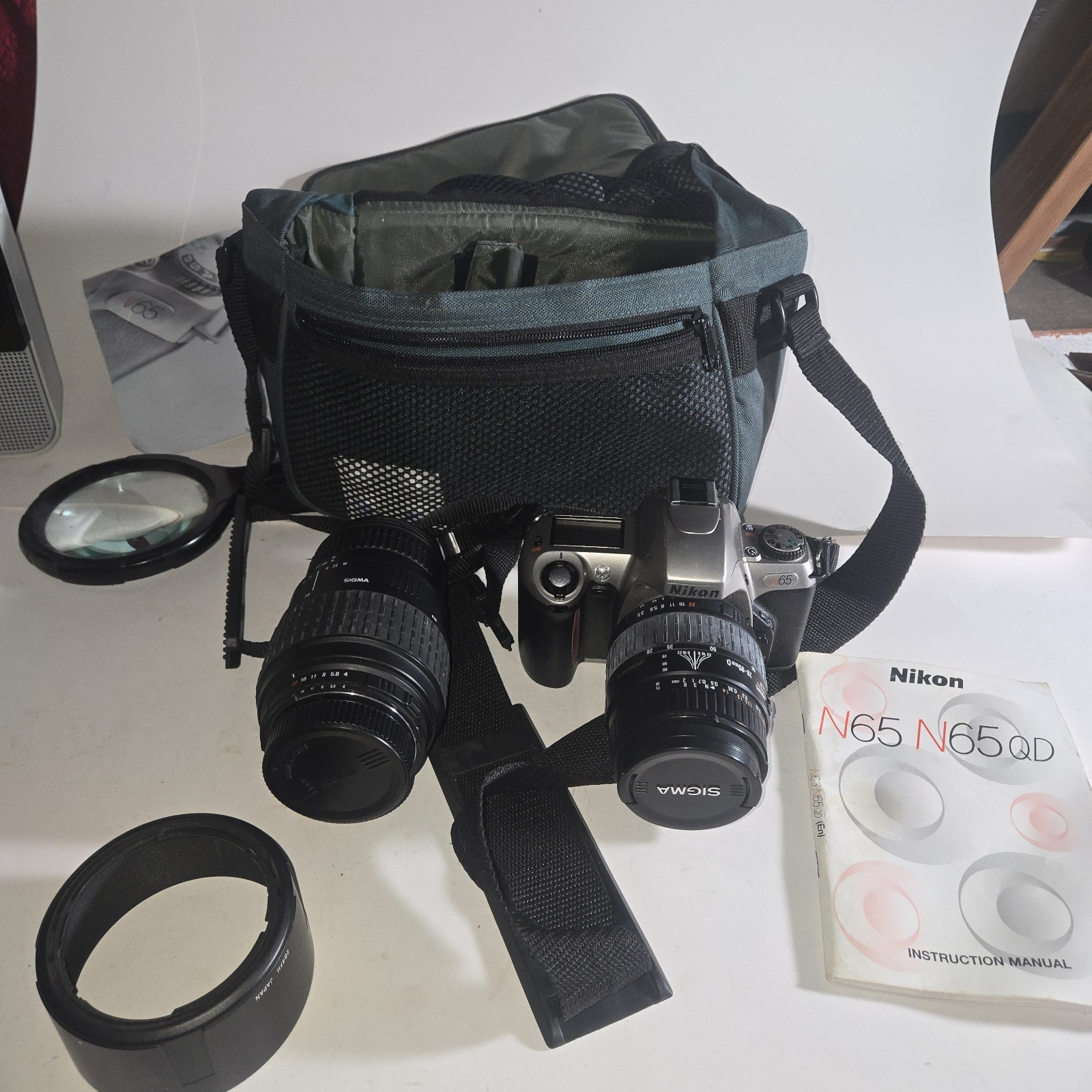 Nikon N65 35mm SLR Film + Sigma 70-300mm 28-80mm-D Lens Kit Untested Free Return