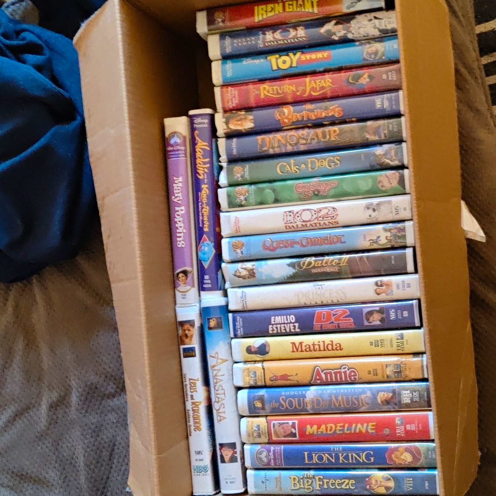 Vintage \'90S 2000s  Walt Disney VHS Tape Collection 32 Total