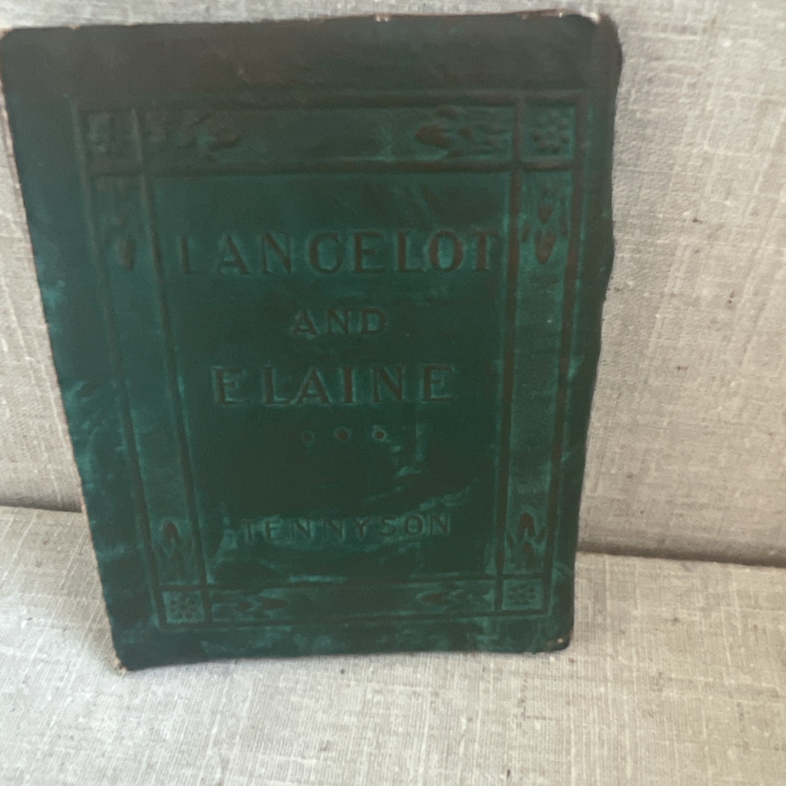 Antique Book Lancelot and Elaine Alfred Tennyson 1921  Little Leather Library
