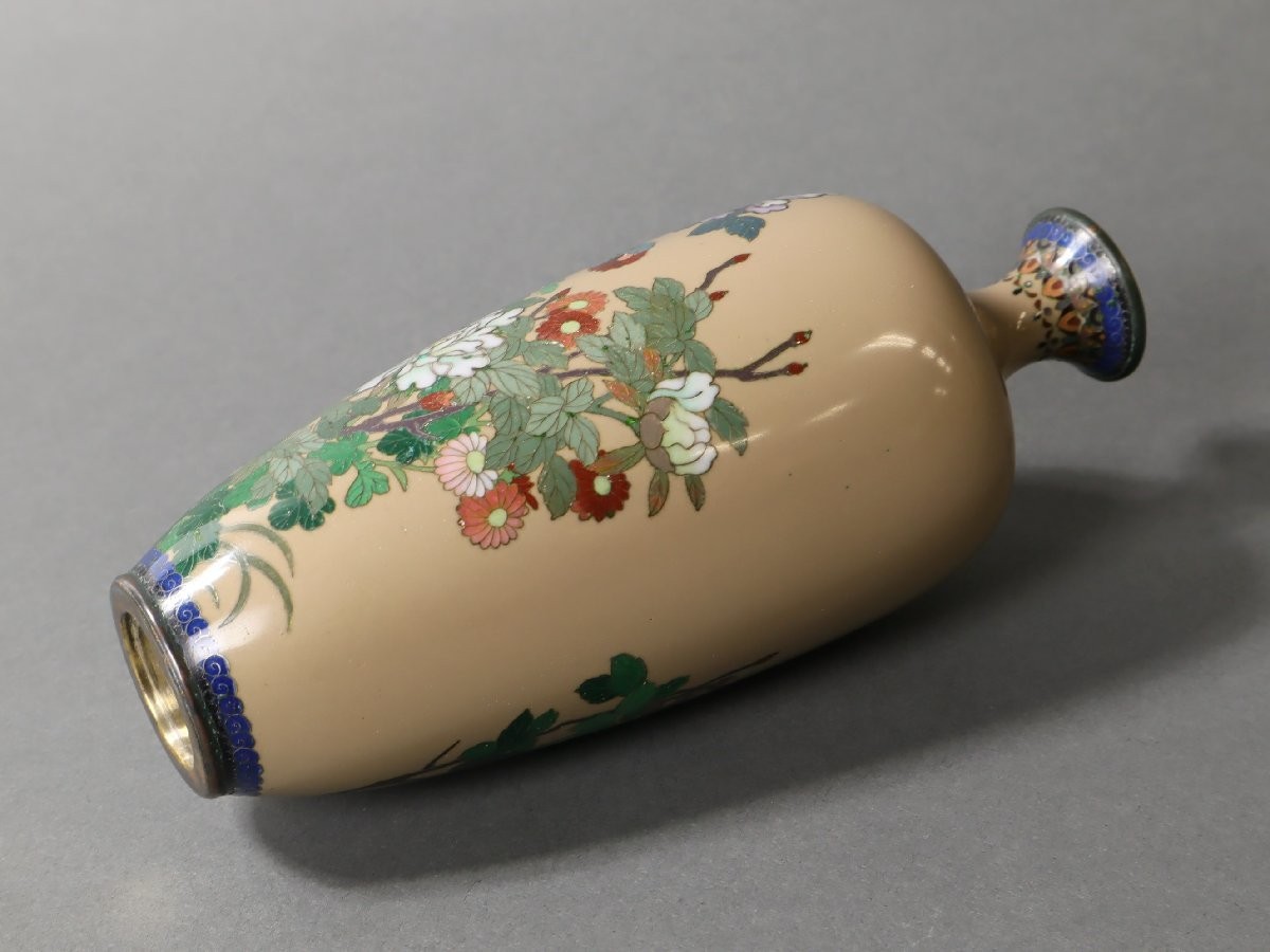 Old Cloisonne Flower Vase H6 inch, Floral Enamel Painted Japonism Traditional
