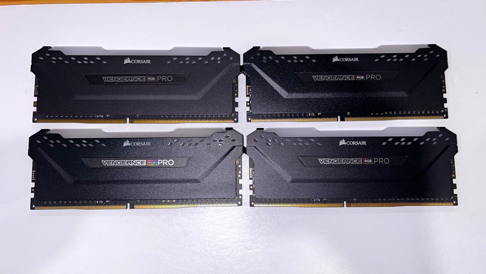 Corsair Vengeance RGB Pro 32GB (4x8GB) DDR4-3200 DIMM RGB RAM