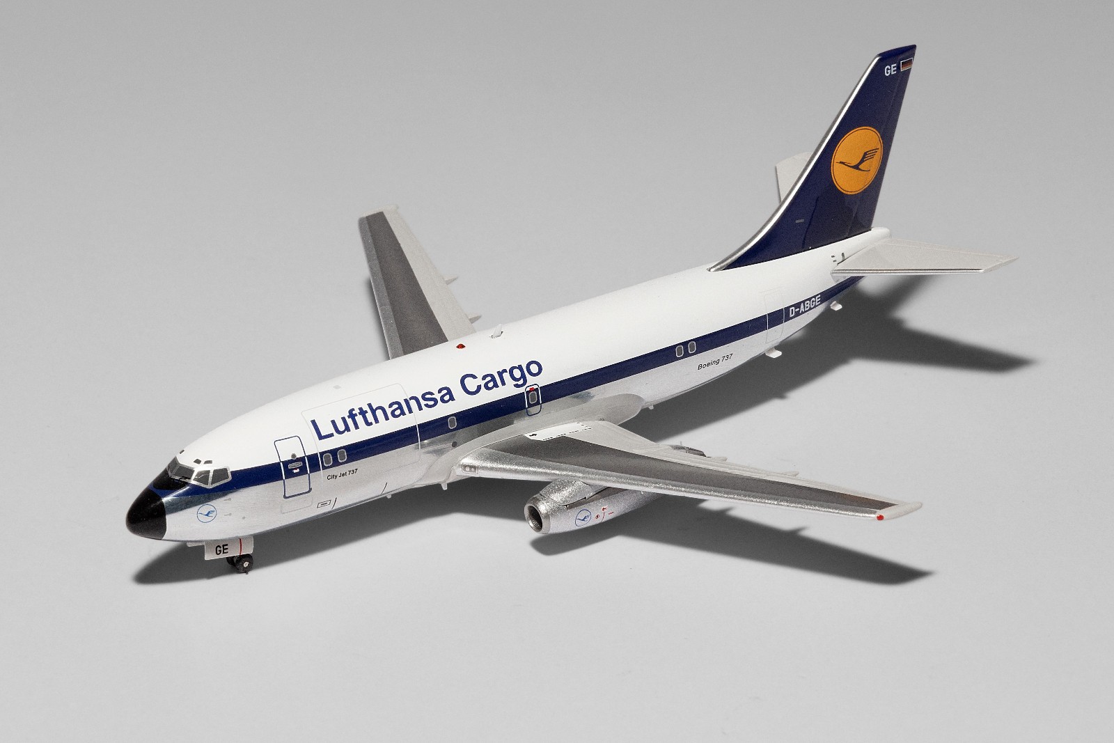 JFOX 1:200 737-200 LUFTHANSA CARGO - D-ABGE - JF-737-2-009 - LOW PRICE