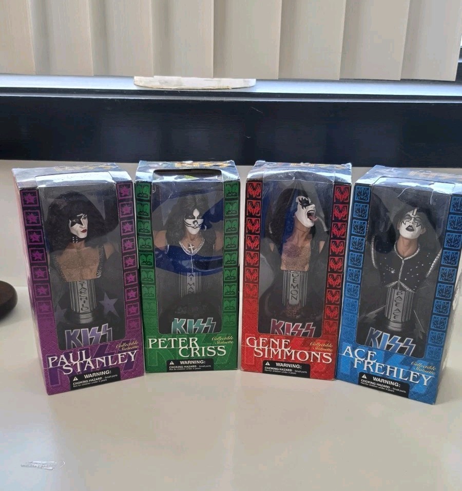 McFarlane Toys 2002 KISS Collectible Figurine Statuette, Paul, Ace, Peter, Gene
