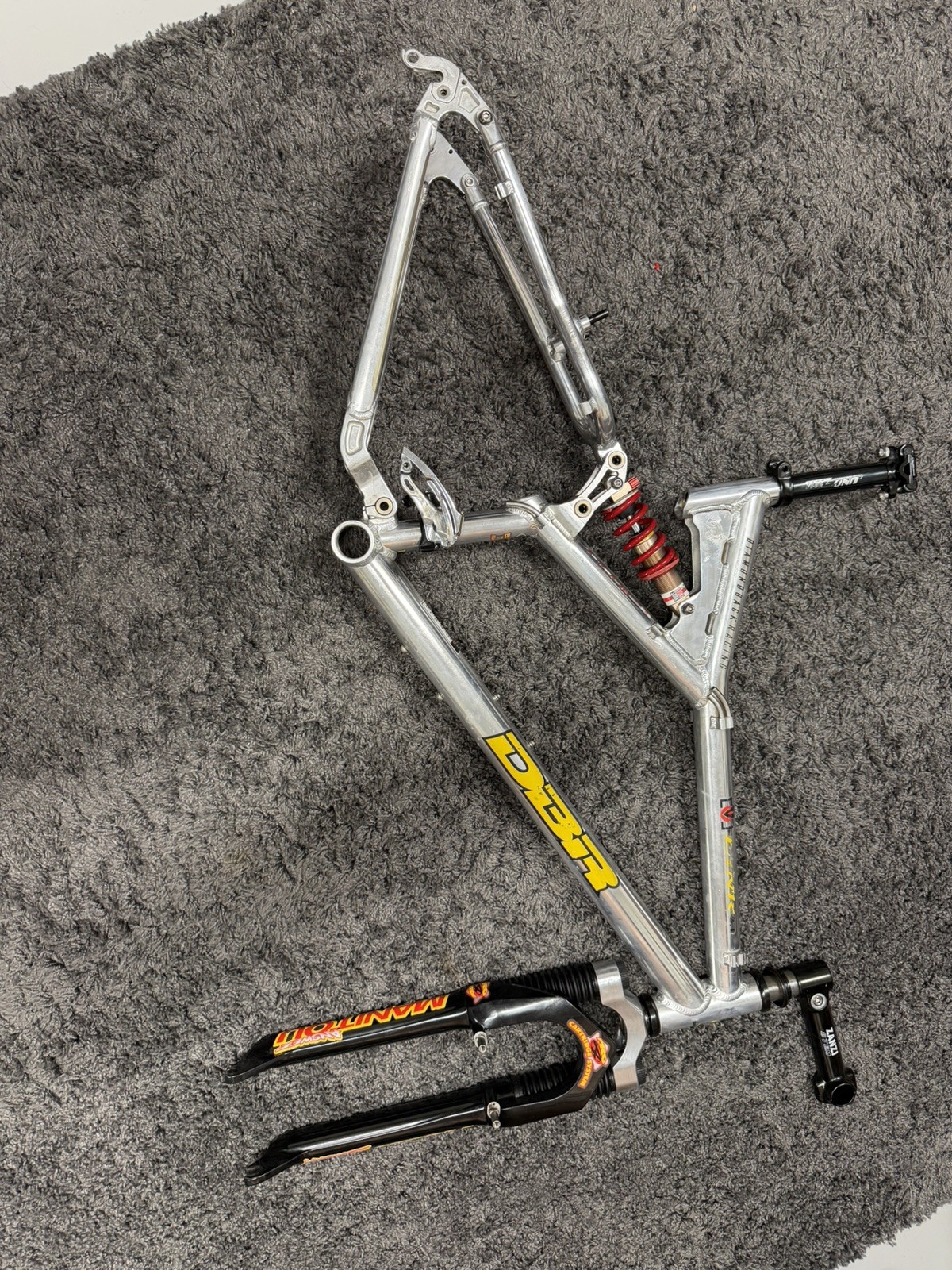 Vintage - 1997 Diamond Back V-link 3.1 frame for. Headset seat post , derailleur Vintage - 1997 Diamond Back V-link 3.1 frame for. Headset seat post , derailleur