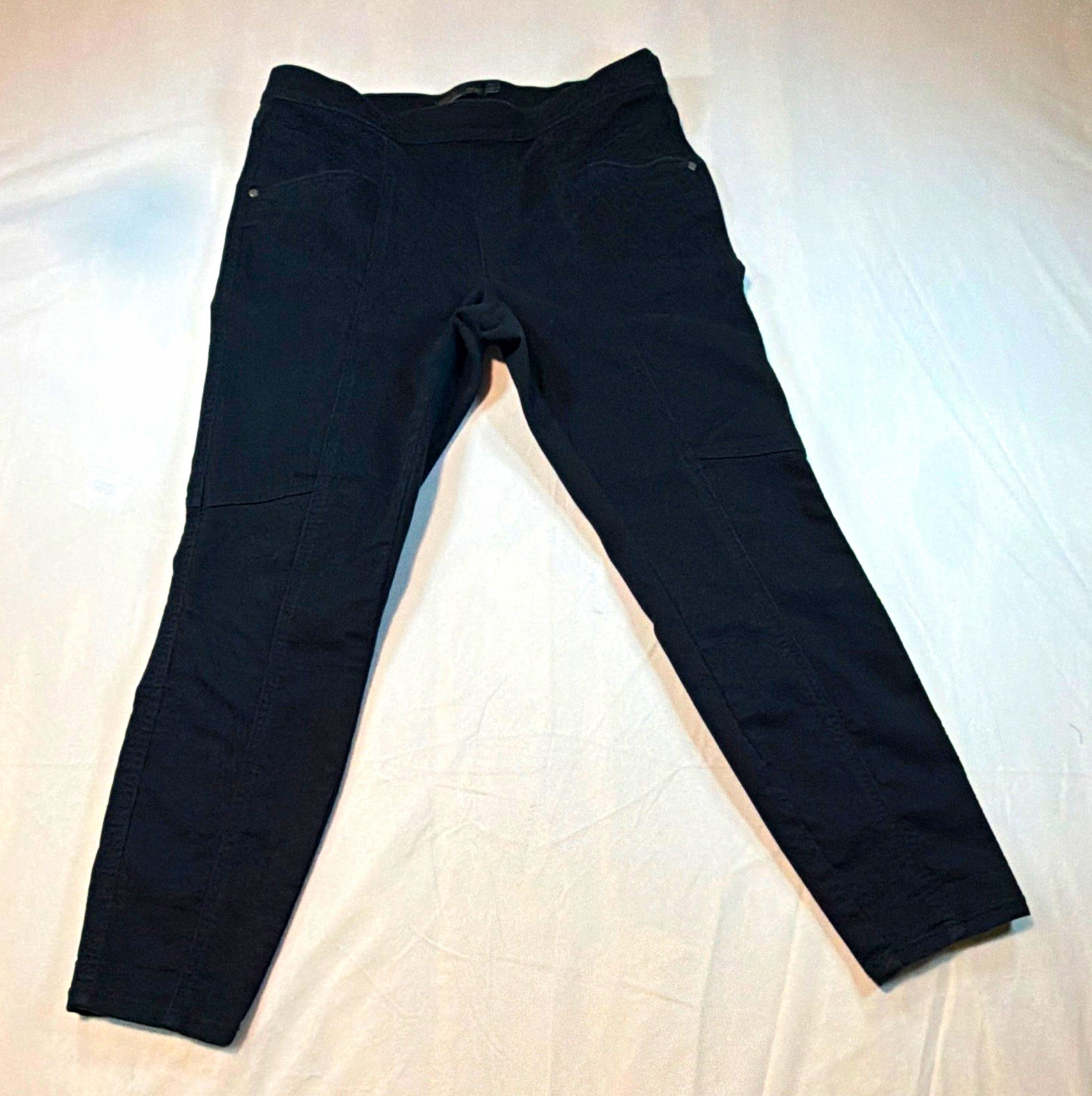prAna Black Twill Cotton Stretch Slim Pants Woman’s 12/31 Comfort Outdoors Hike prAna Black Twill Cotton Stretch Slim Pants Woman’s 12/31 Comfort Outdoors Hike