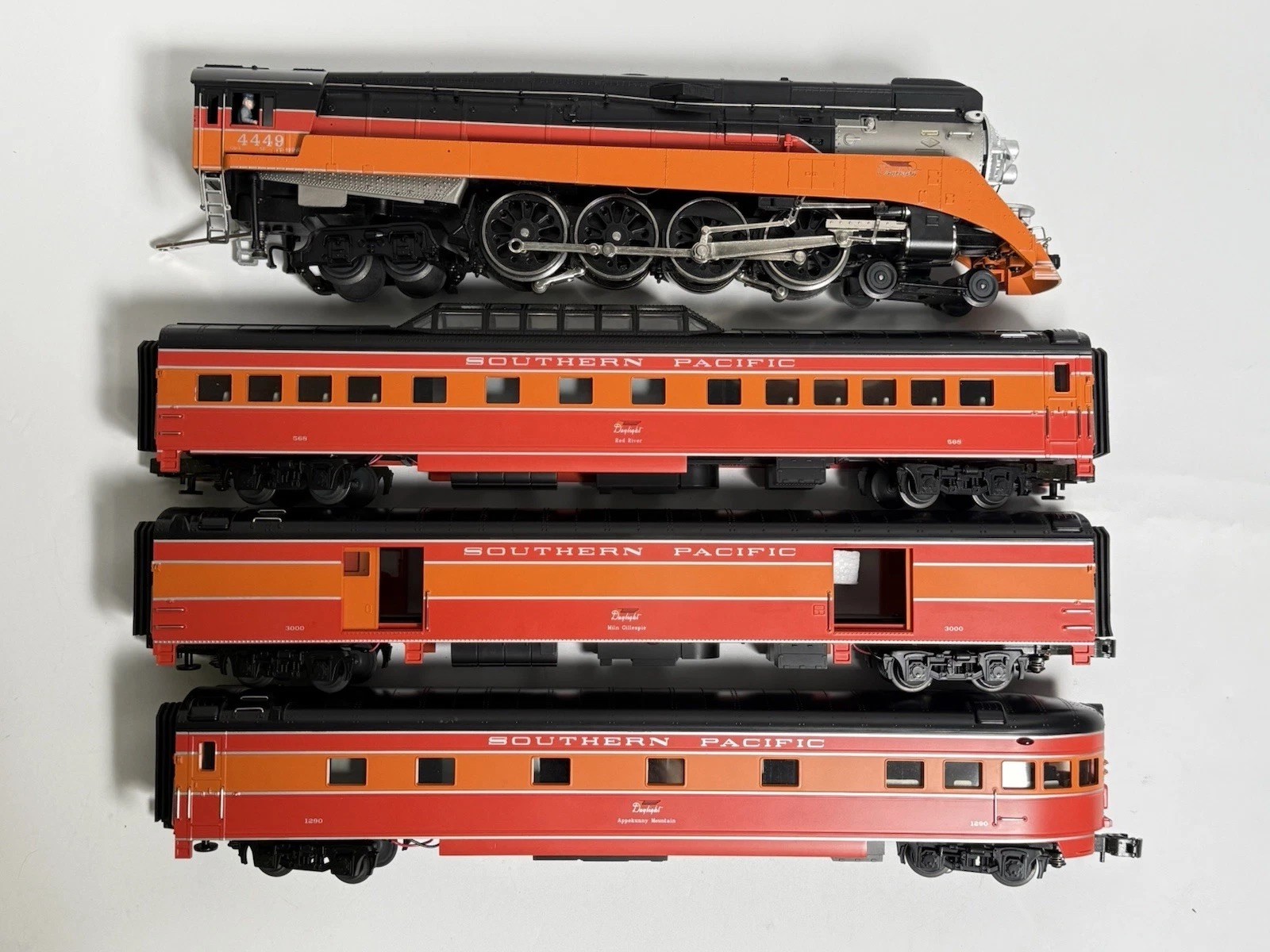 MTH Premier O Gauge Southern Pacific Daylight GS-4 #4449 + 3 Passenger Cars