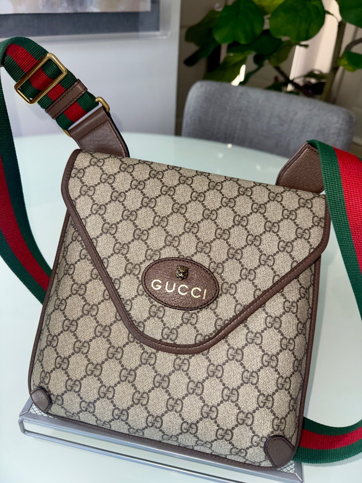 Gucci Neo Vintage GG Supreme Medium Messenger Bag – Beige/Ebony – Excellent Cond