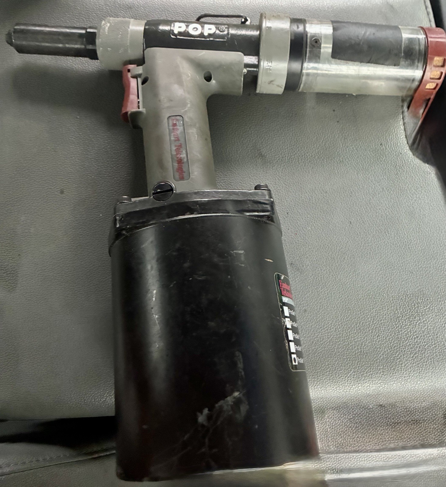 Emhart Pop Rivet Gun 3400 Stanley Pneumatic Air Riveting Tool