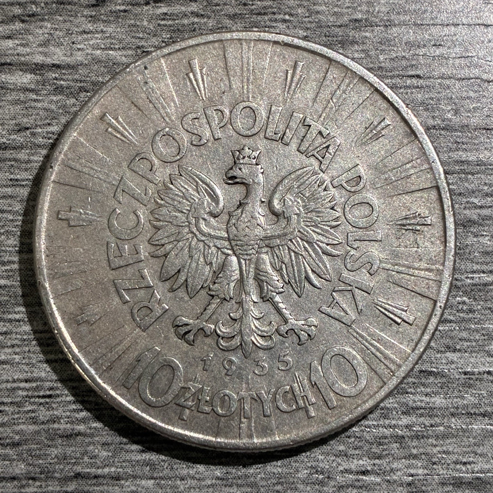 Poland 10 Zlotych 1935 Silver Coin Jozef Pilsudski XF