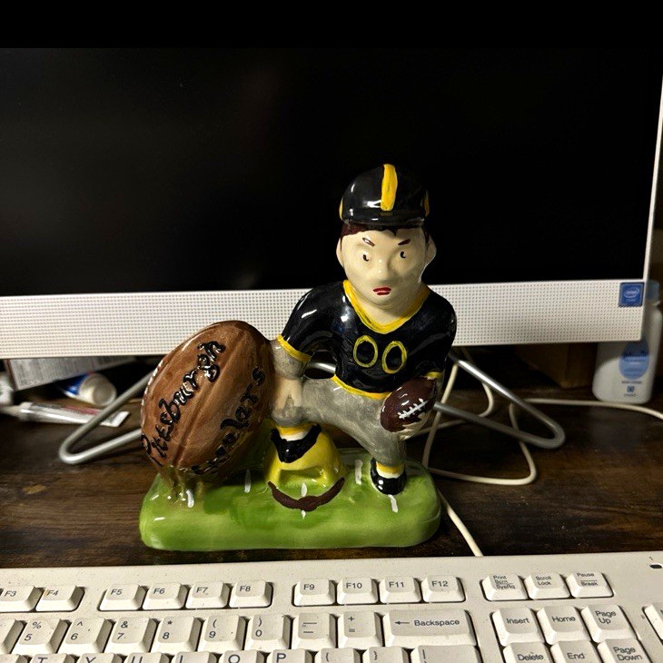 Hand Painted Ceramic1950’s Rare Large Pittsburg Steelers Gibbs Conner Bank Hand Painted Ceramic1950’s Rare Large Pittsburg Steelers Gibbs Conner Bank