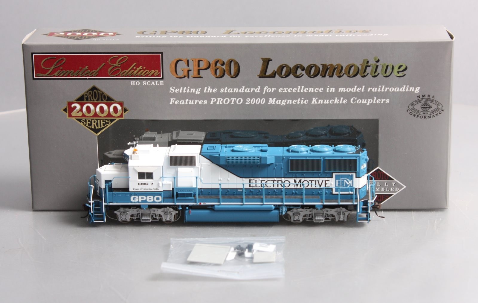 Proto 2000 30563 HO Scale Electro-Motive GP60 Diesel Locomotive #7 NIB