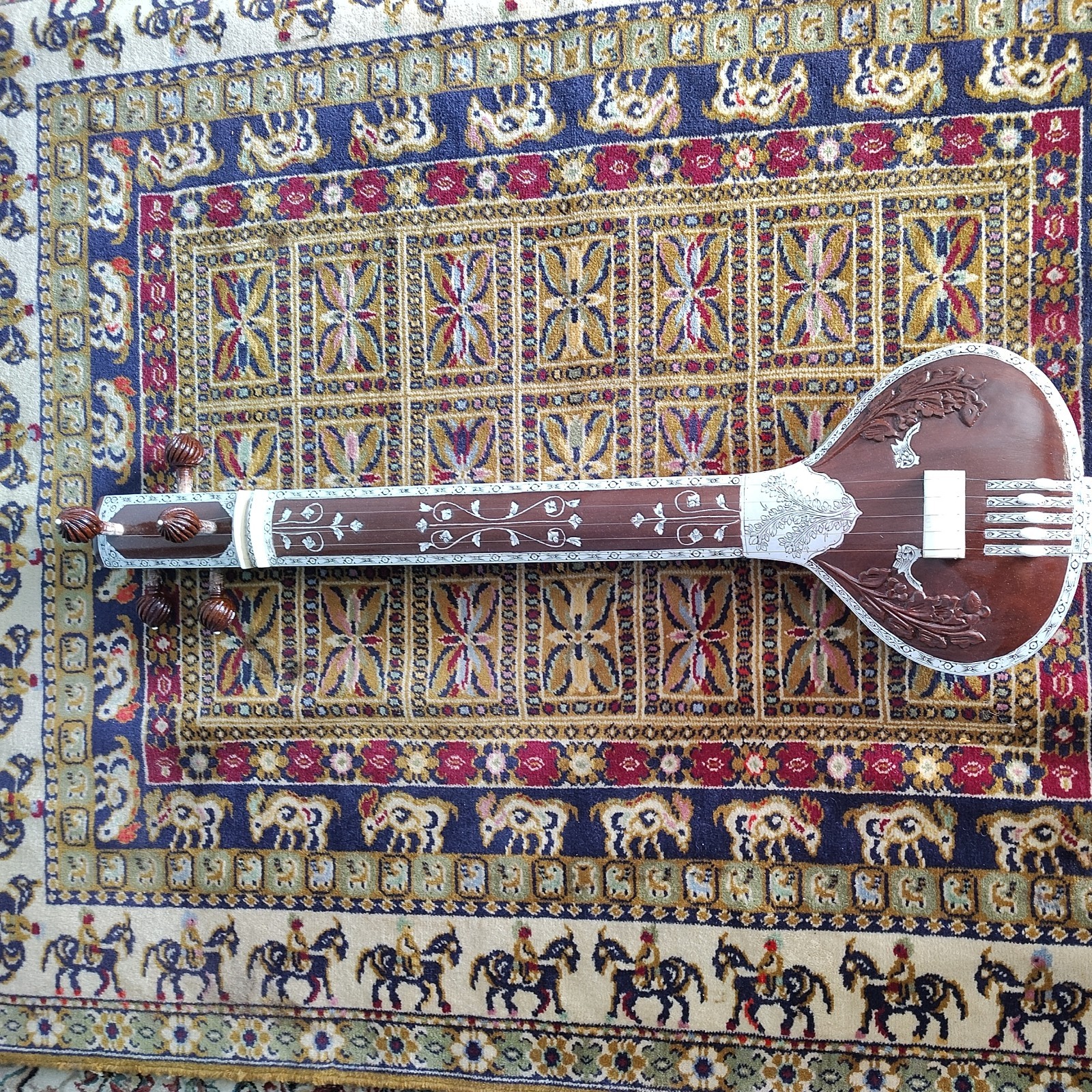 Professional Indian 5 String Flat tanpura Musical Instruments Tun Wood Tanpura
