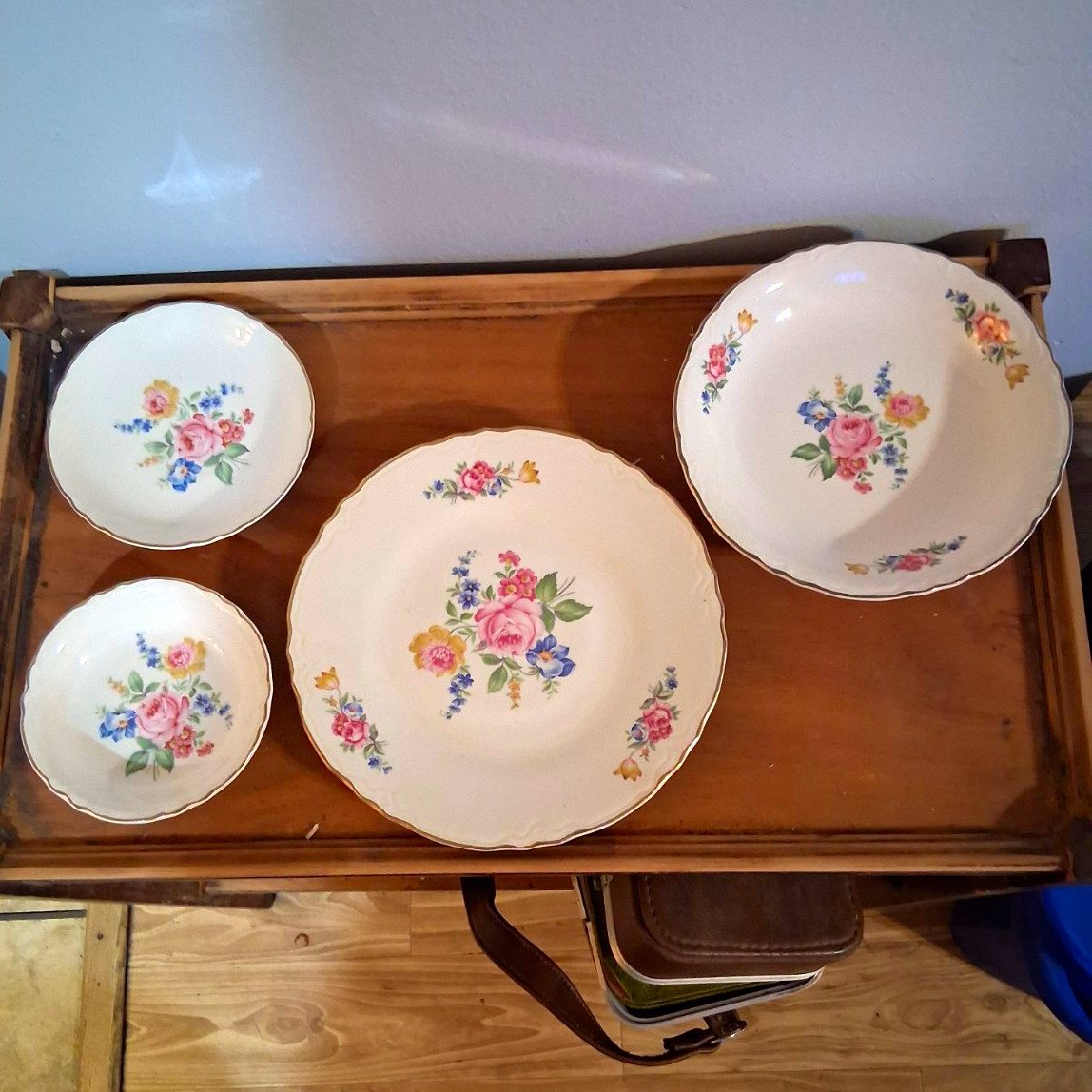 1940\'s vintage Scio Hazel pattern dinner settings