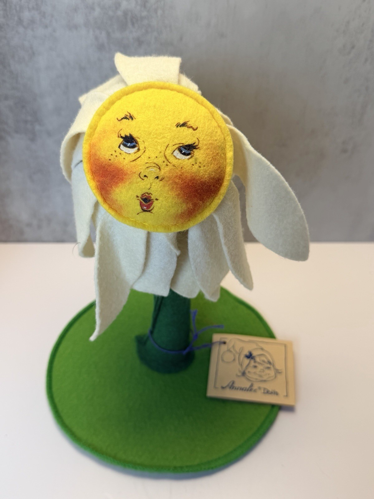 1993 Annalee Doll Daisy/Sunflower Face Oooh Mouth Looking Up 9\ 1993 Annalee Doll Daisy/Sunflower Face Oooh Mouth Looking Up 9\