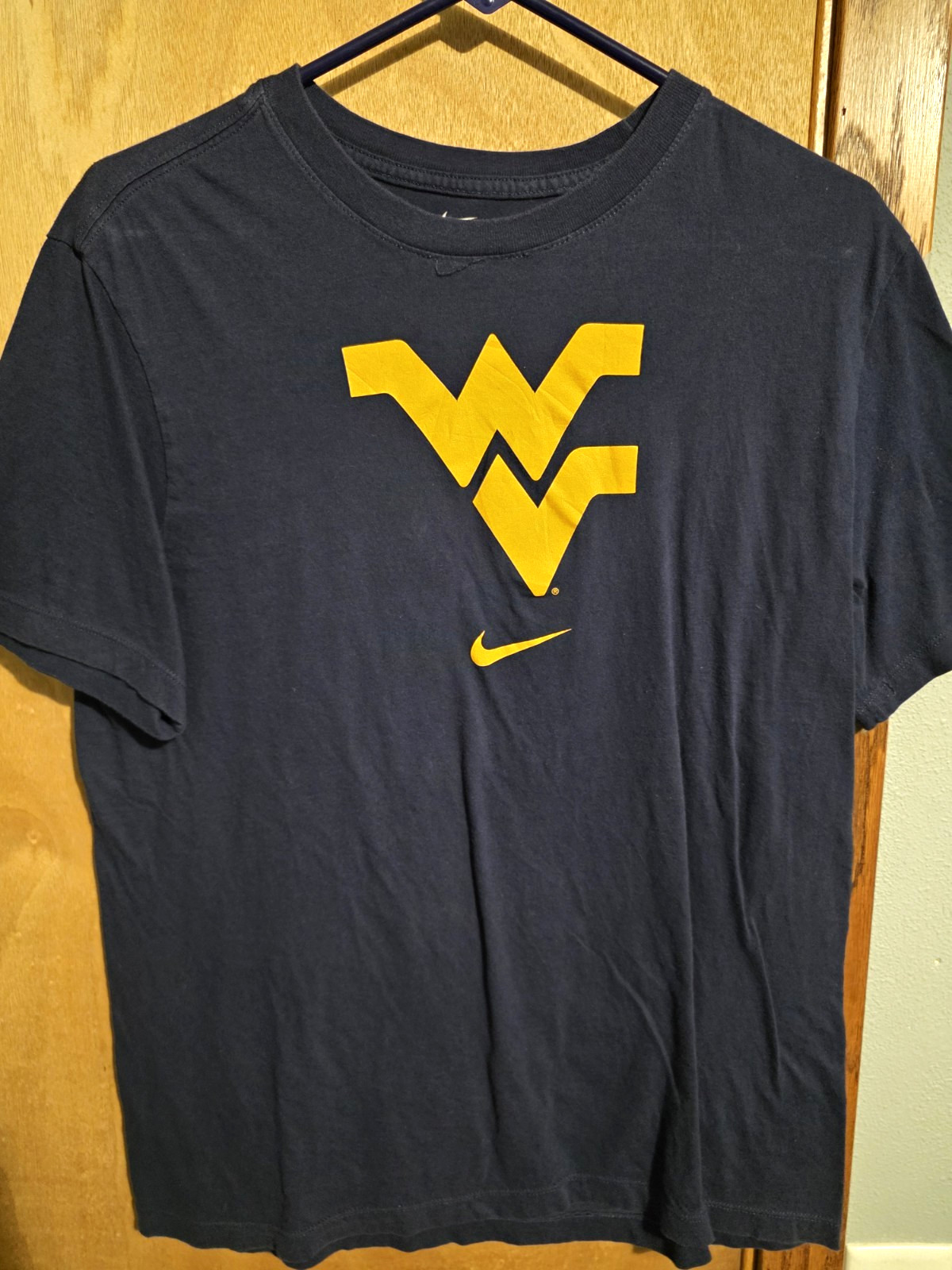 Nike West Virginia Mountaineers WVU Logo Navy Yellow T-Shirt Team Apparel