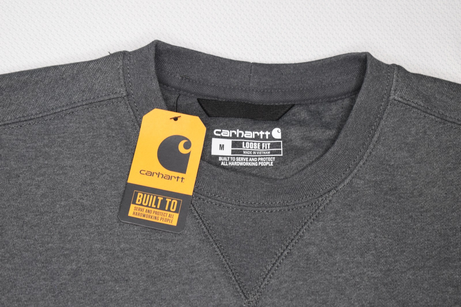 NWT CARHARTT Medium Men\'s Long Sleeve Midweight Crew Neck Fleece Sweatshirt Gray