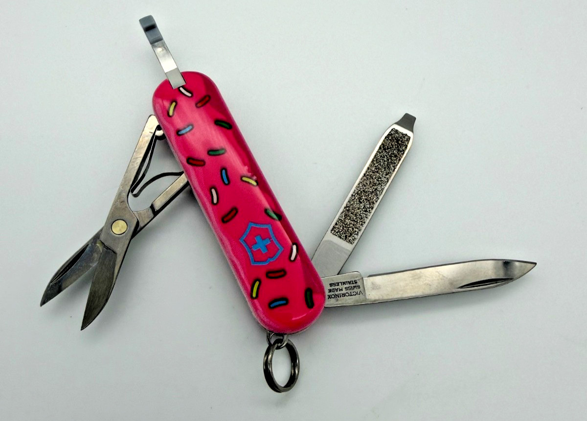 Victorinox Classic SD Blade HQ Exclusive Dessert Warrior Donut SAK NEW