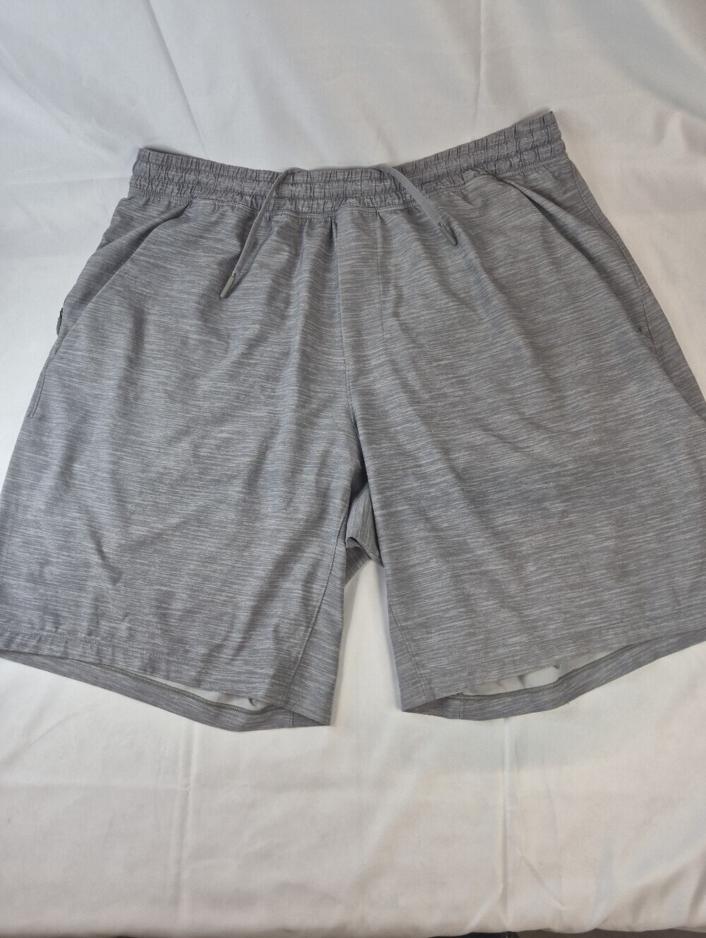 Lululemon Men\'s Pace Breaker Shorts Gray Heather Lined Athletic Running Gym XL Lululemon Men\'s Pace Breaker Shorts Gray Heather Lined Athletic Running Gym XL