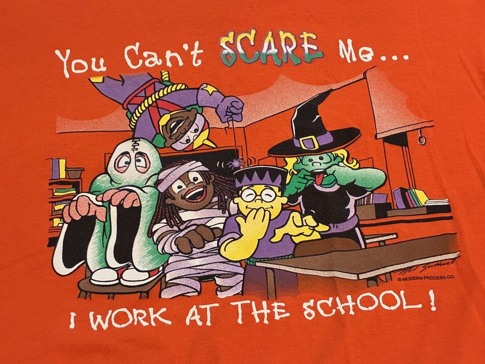 Halloween Vtg Teacher You Can\'t Scare me I work at the school orange shirt L
