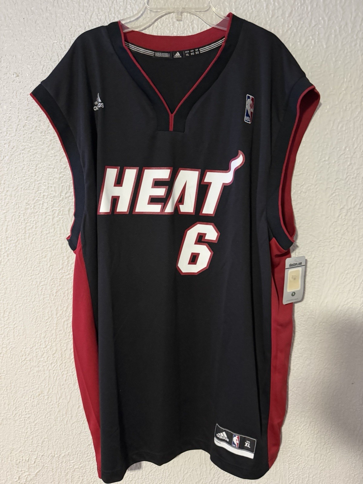 Adidas Miami Heat LeBron James #6 Jersey Size XL