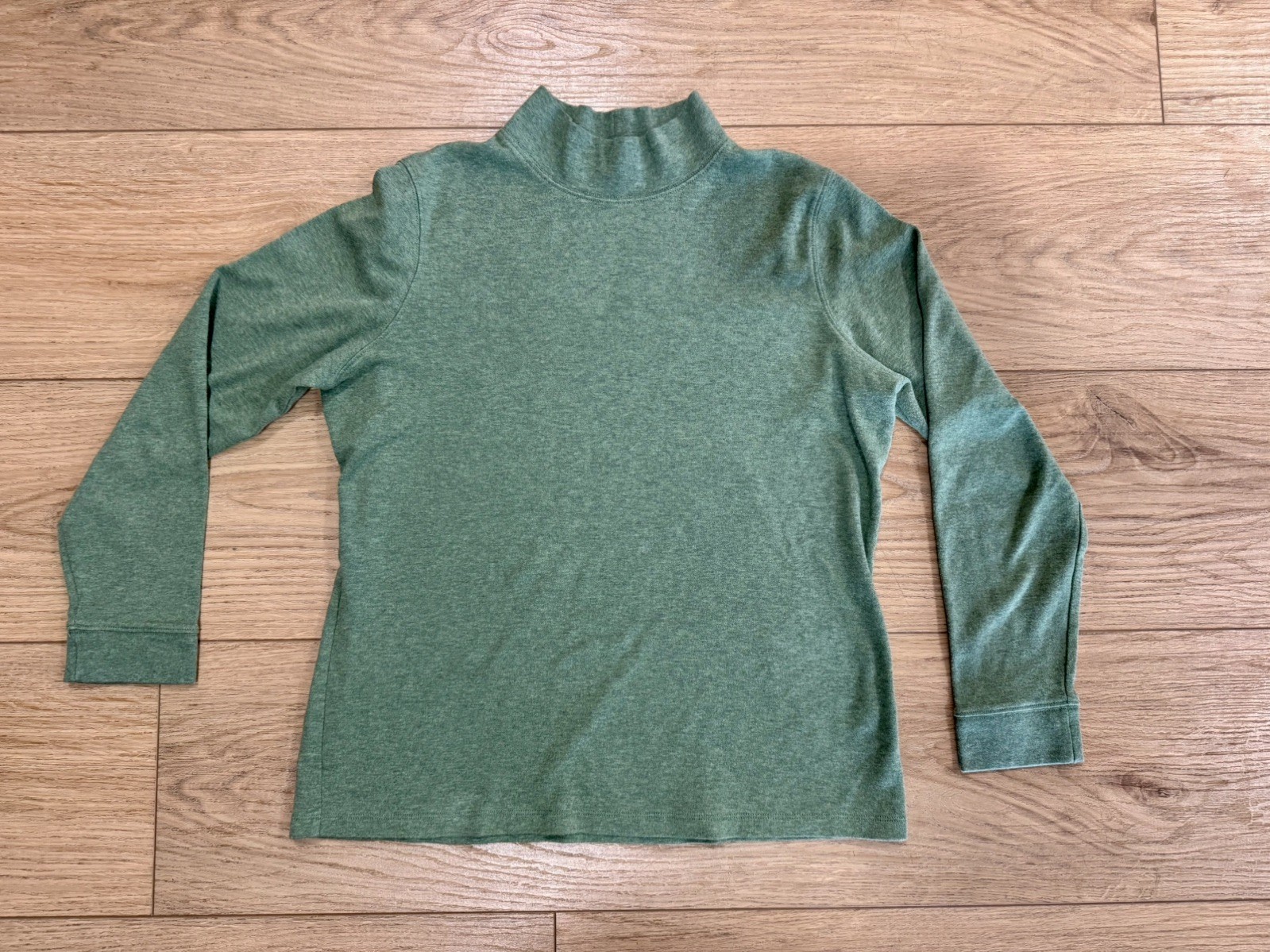 L.L. Bean Women’s L 100% Cotton Mock Neck Long Sleeve Top Green L.L. Bean Women’s L 100% Cotton Mock Neck Long Sleeve Top Green
