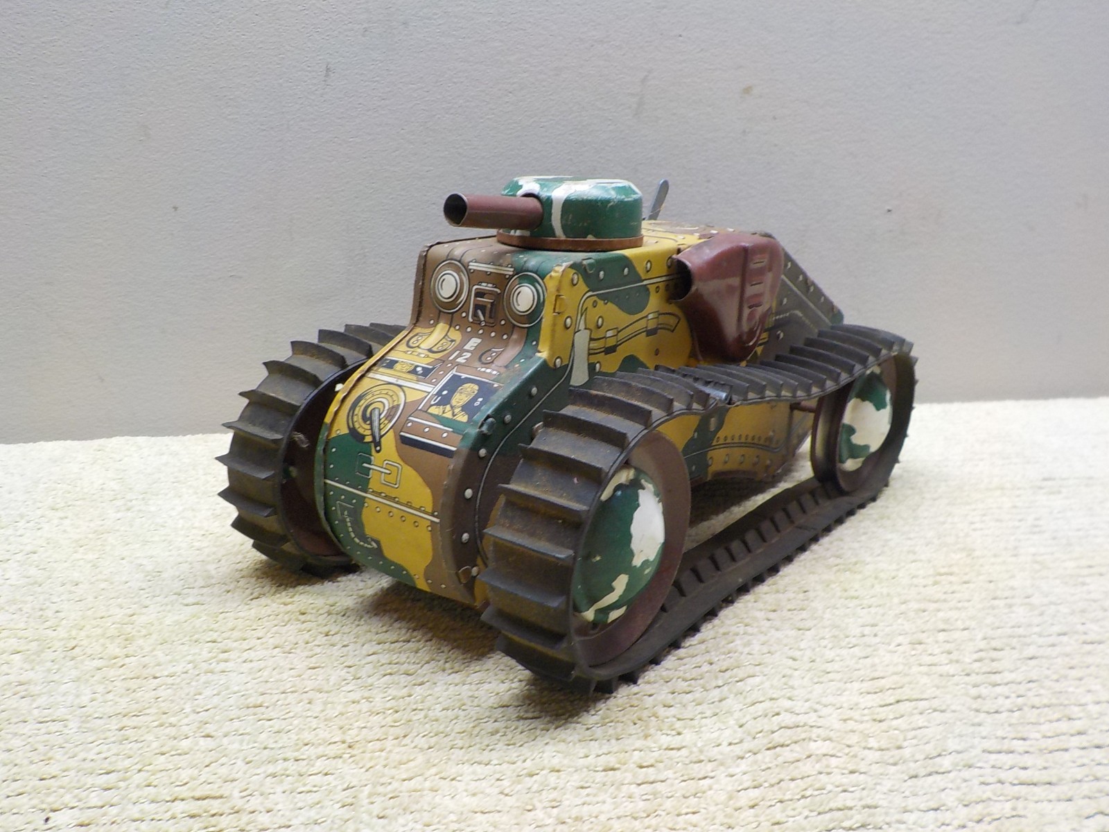 Vintage Marx E12 Tin Litho  Wind Up Military Tank