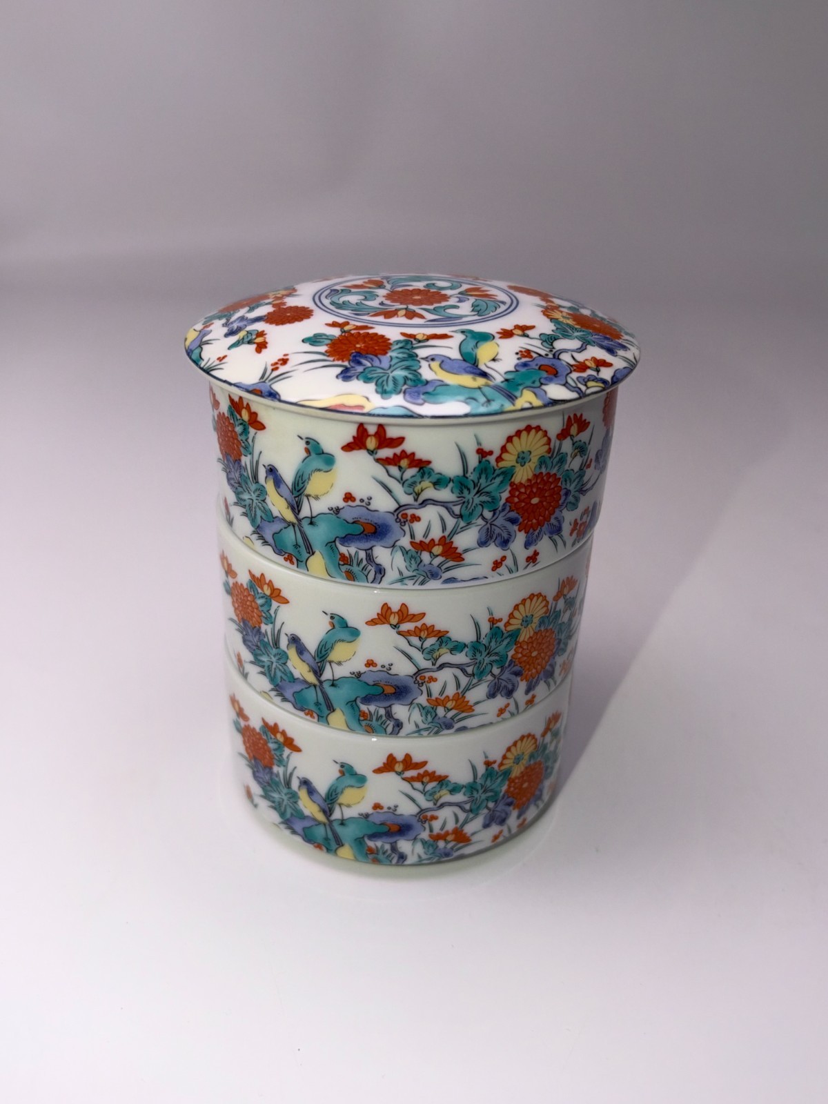 Vintage Japanese Arita Ware Kosen Kakiemon Style 3 Tier Porcelain Box Birds Flow