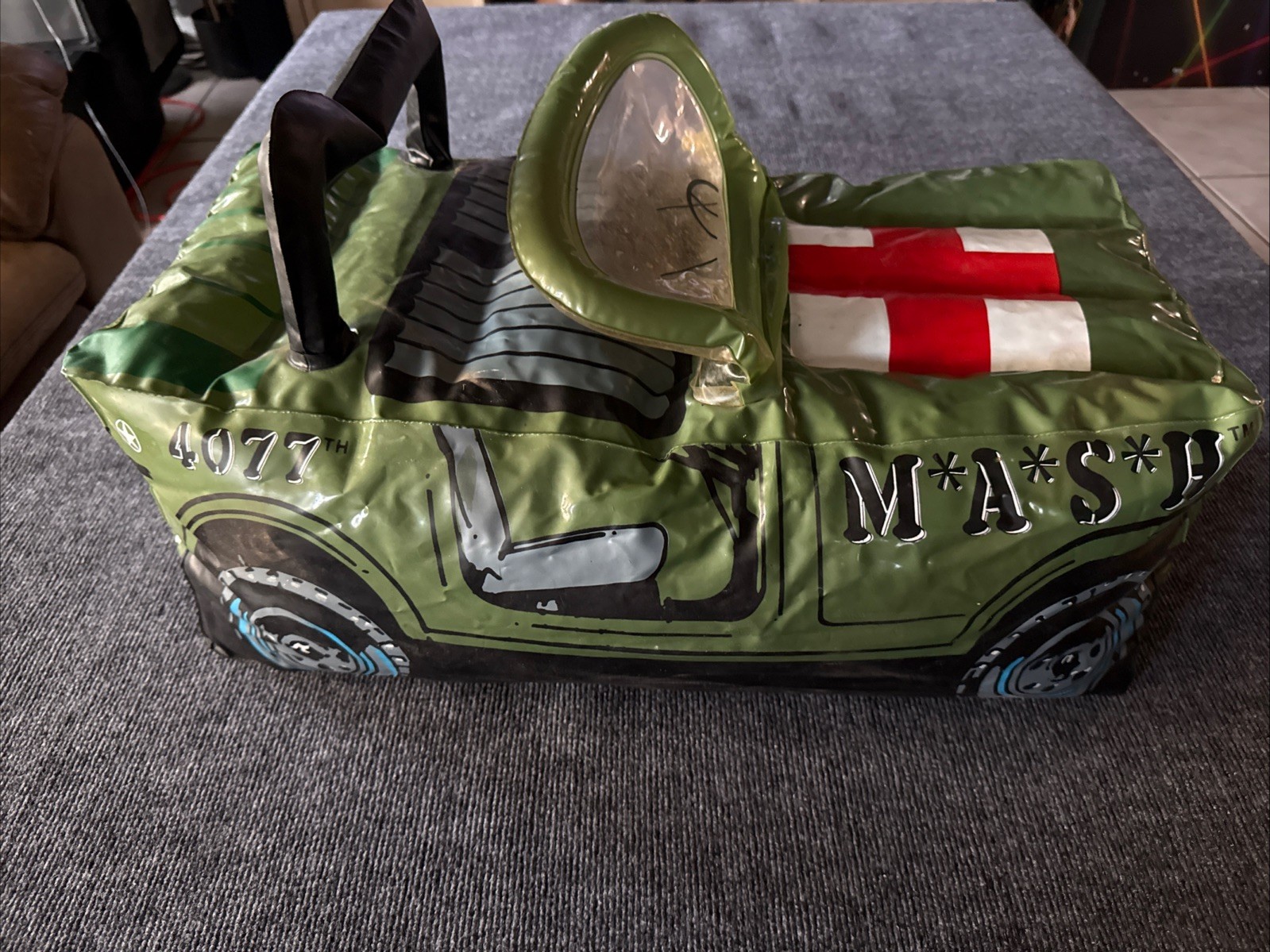 RARE 1981 ARCO MASH 4077th Sit N Play Inflatable Jeep Vintage Toy M.A.S.H