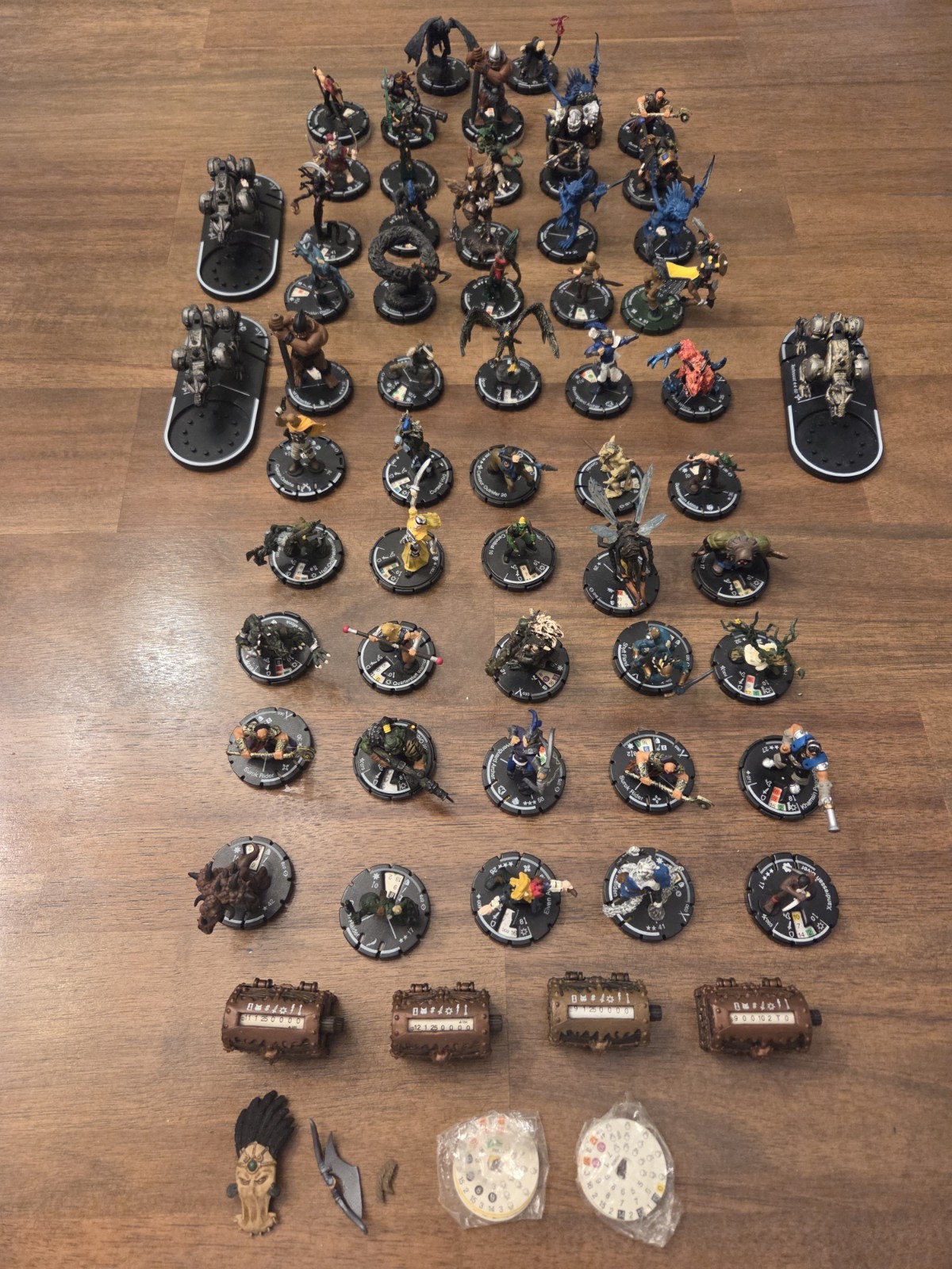Lot of 50+ WizKids Role Play Miniatures 2004 Goblin Mage Gorgon & more Heroclix Lot of 50+ WizKids Role Play Miniatures 2004 Goblin Mage Gorgon & more Heroclix