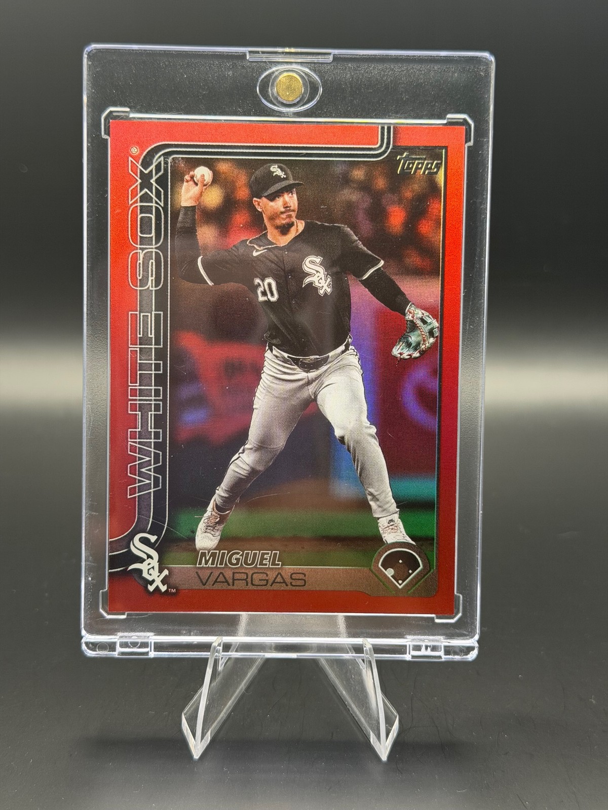 2025 Topps #190 Miguel Vargas Red Rainbow Foil #/5