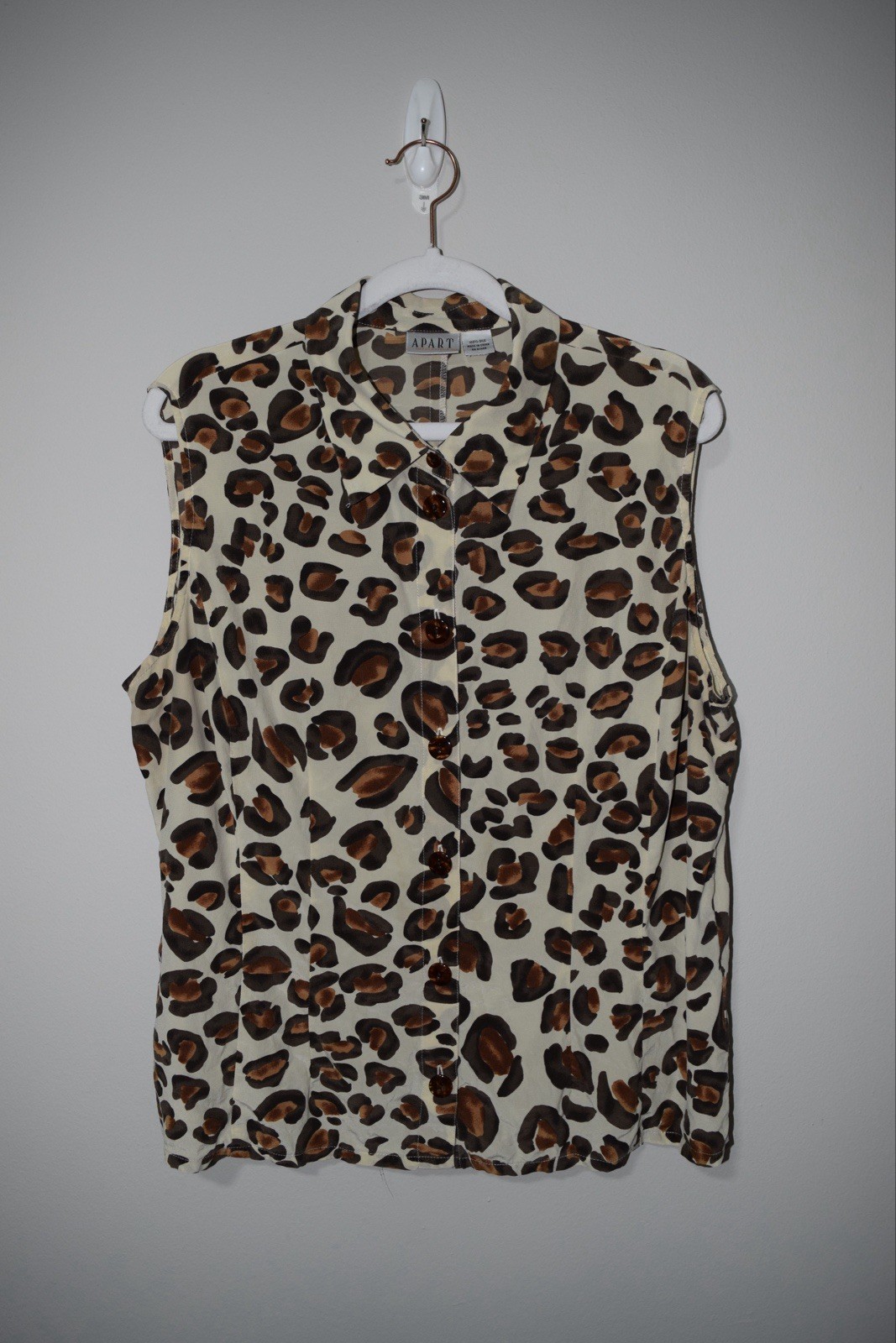Apart Y2K Vintage 100% Silk Leopard Print Sleeveless Button Down Y2K Glam