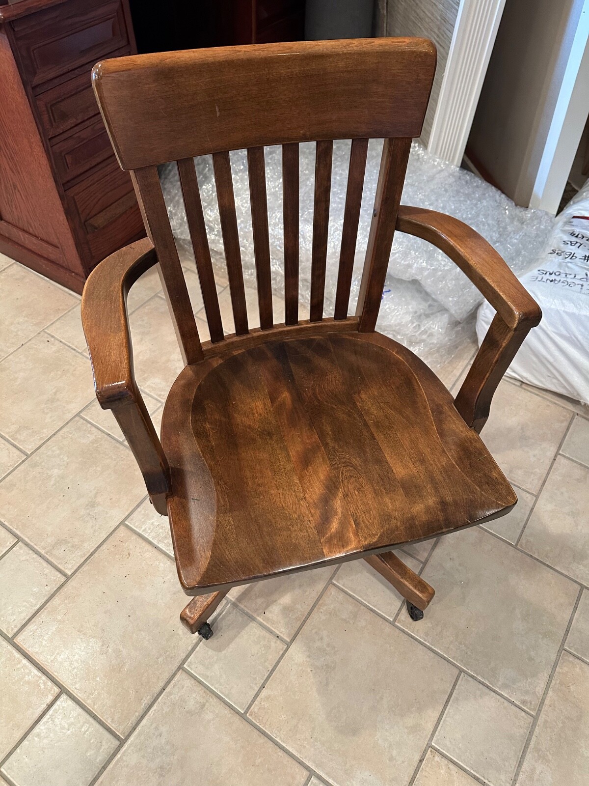 Antique banker\'s chair with tilt/swivel & adjustable height, circa 1910-1915