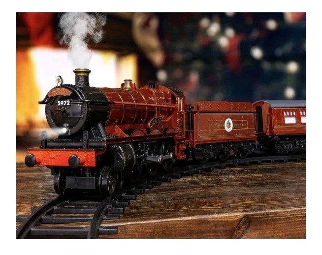 New Harry Potter Lionel Hogwarts Express 7-11981 Battery Operated Train Set Mini