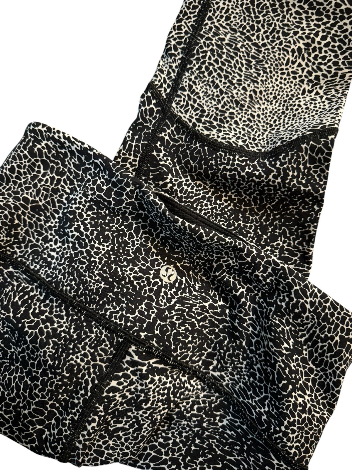 Lululemon Leggings Size 2 Black White Animal Print Full Length Yoga Pants