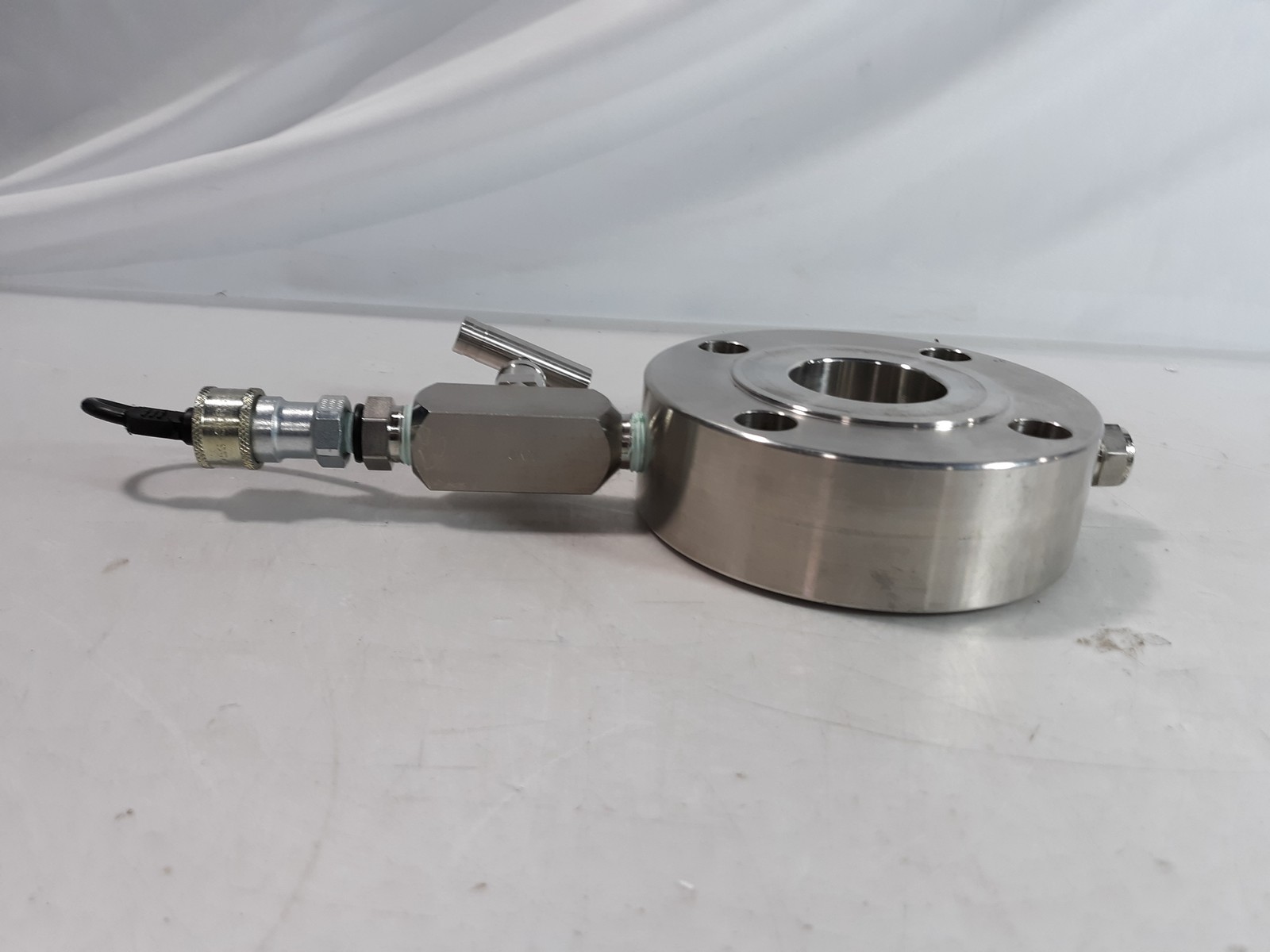 Swagelok SS-5PDM8-F8 316 Stainless Steel Valve with Blind Flange 2 1/2\