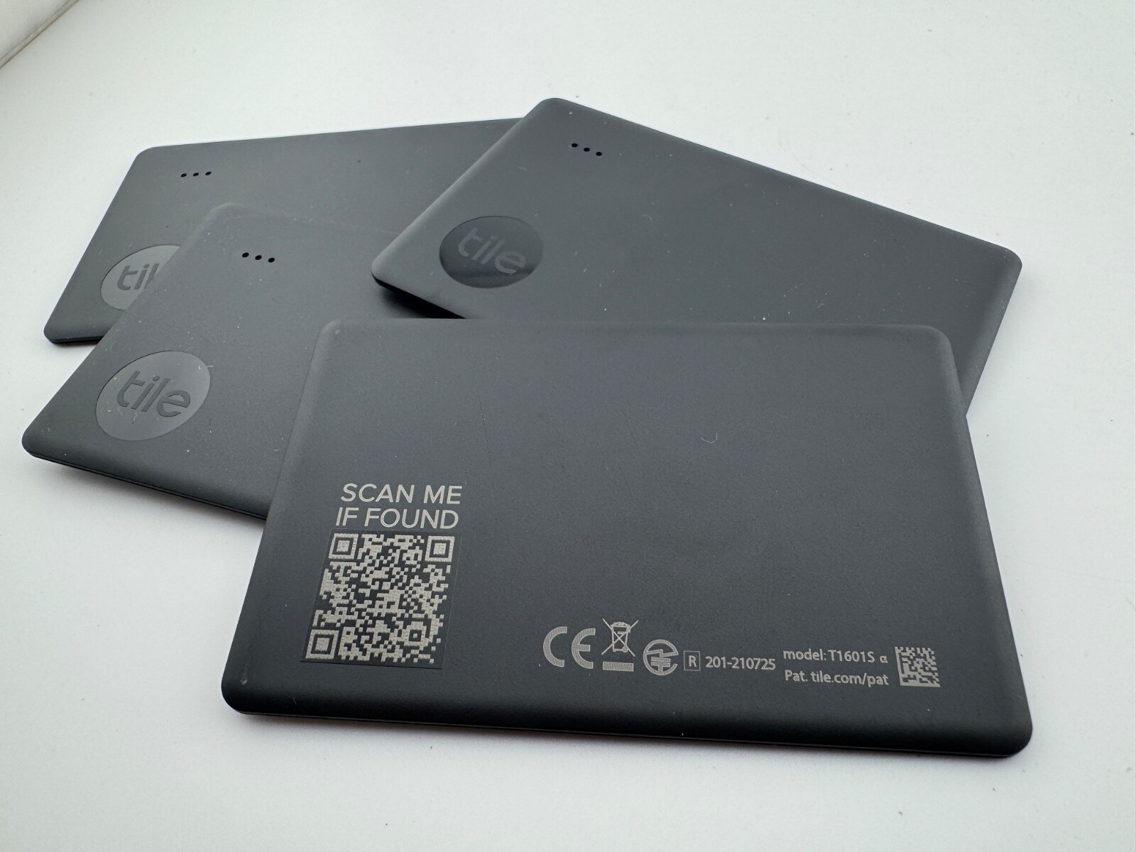 [4-PACK] TILE SLIM [BLACK] BLUETOOTH WALLET ITEM TRACKER FINDER - [RE-23001]
