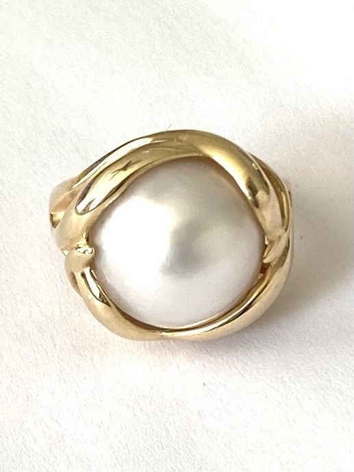 14K Yellow Gold 14mm Mabe Pearl Ring - Sz 7 - 6.64 gms - Vintage 14K Yellow Gold 14mm Mabe Pearl Ring - Sz 7 - 6.64 gms - Vintage