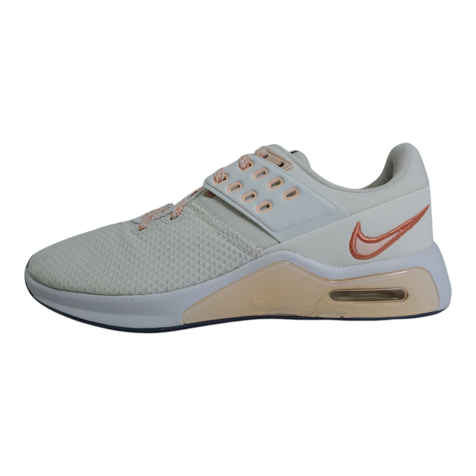 Nike Women\'s Air Max Bella TR 4 Shoes, Summit White/Orange Pearl