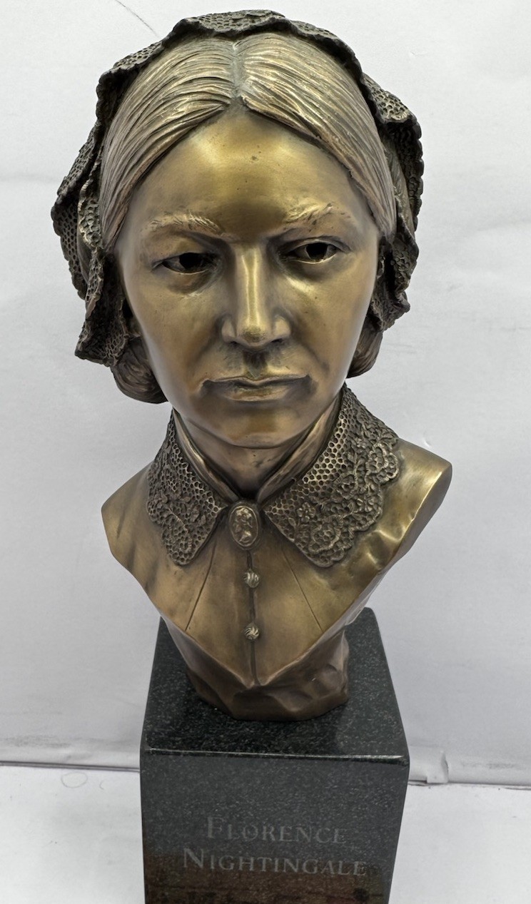 Florence Nightingale: Founder of Modern Nursing By Christopher Pardell Bust RARE Florence Nightingale: Founder of Modern Nursing By Christopher Pardell Bust RARE